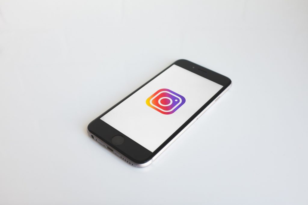 Buy the instagram likes through internet